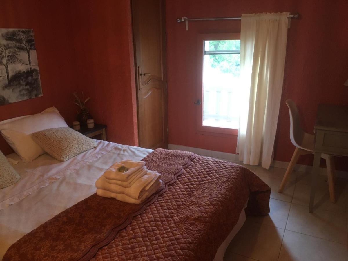 La Tramontane Bed & Breakfast Jonquerettes ภายนอก รูปภาพ